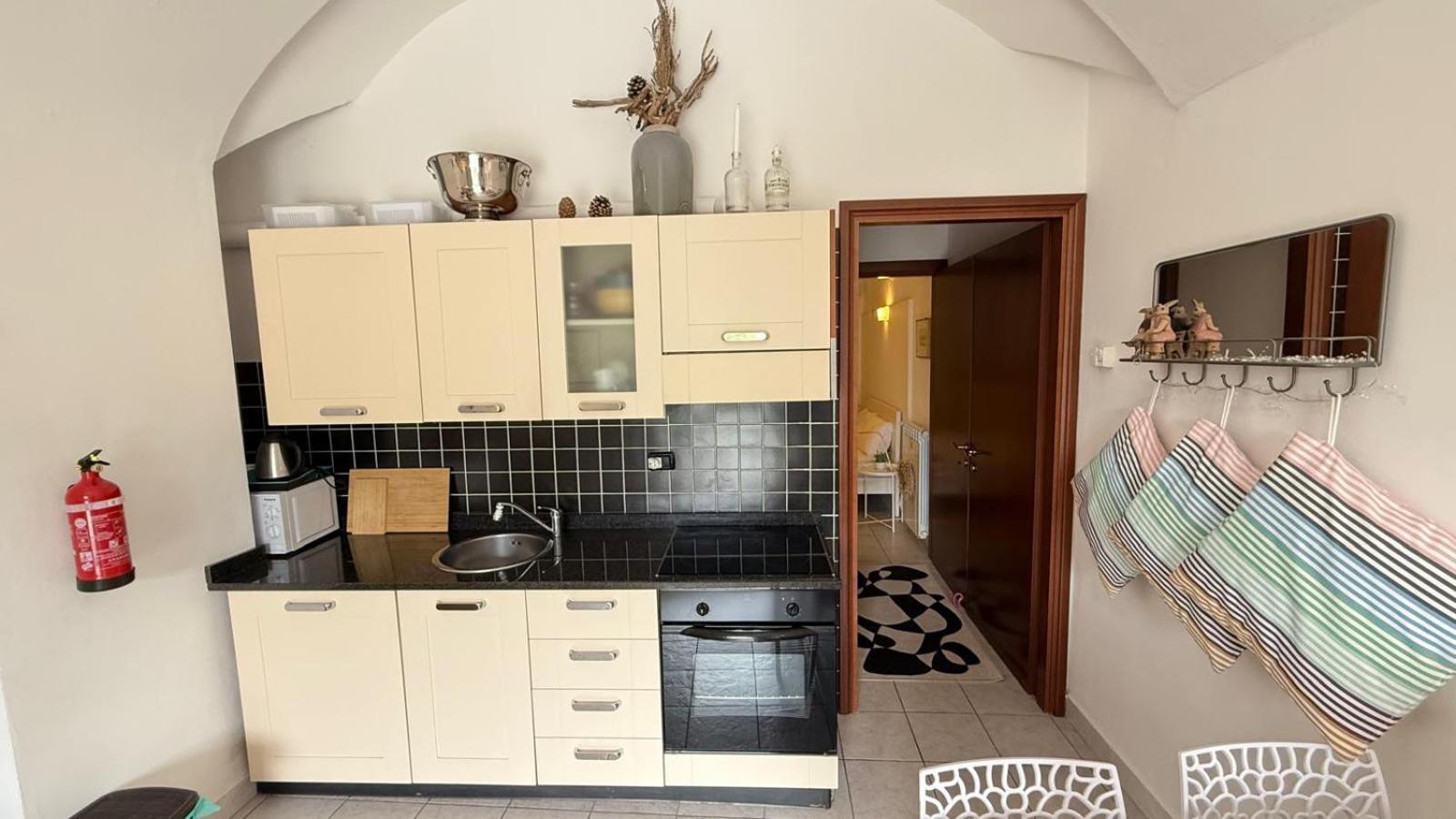 1-Bedroom Apartment Bello Posto Acquaseria エクステリア 写真